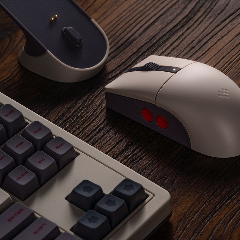 8BitDo Retro R8 Mouse - N Edition - Desktop Mouse Collection with Distinctive Styling