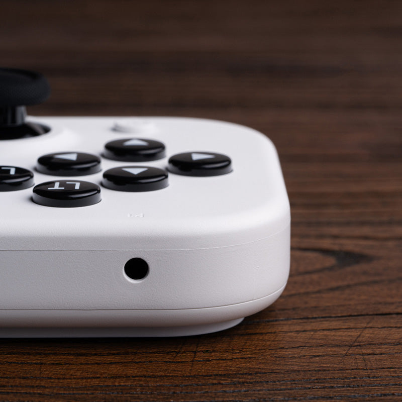 8BitDo Lite SE 2.4G Wireless Controller for Xbox - Gamepad for Modern and Retro Gaming Setups
