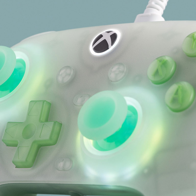 8BitDo Ultimate Mini Wired Controller for Xbox - Gamepad for Modern and Retro Gaming Setups