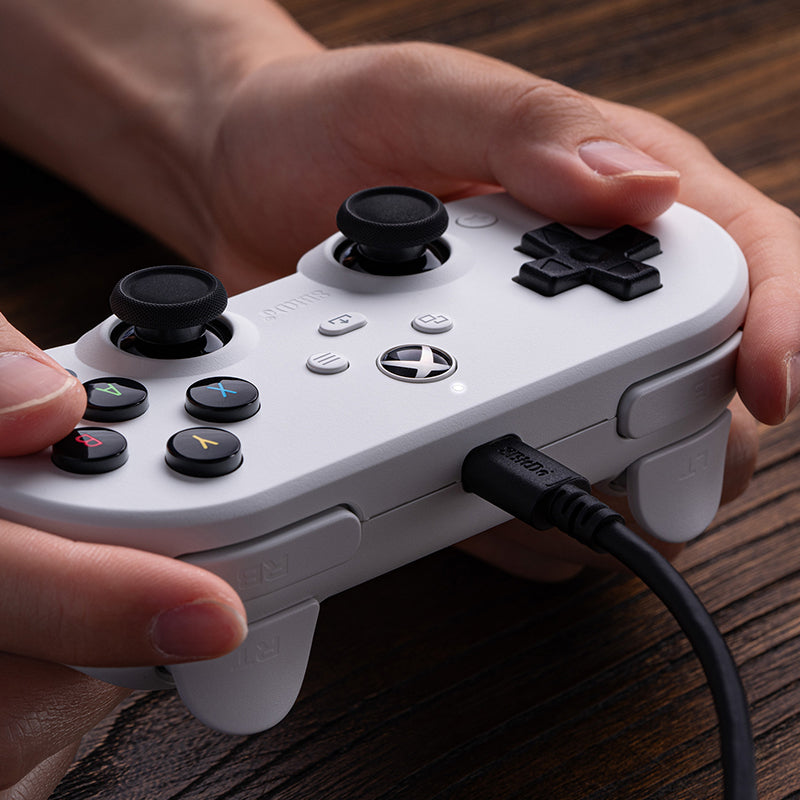 8BitDo Pro 2 Wired Controller for Xbox (Hall Effect joysticks) - Gamepad for Modern and Retro Gaming Setups