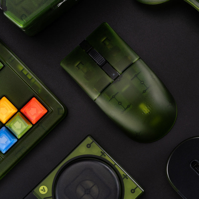 8BitDo Retro R8 Mouse - Xbox Edition - Desktop Mouse Collection with Distinctive Styling