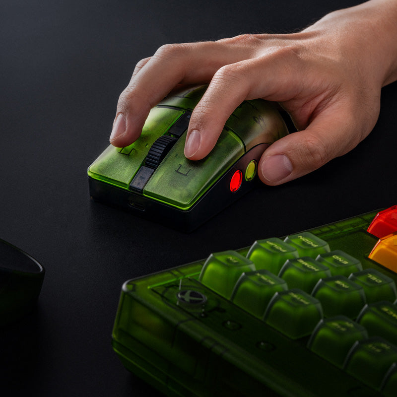 8BitDo Retro R8 Mouse - Xbox Edition - Desktop Mouse Collection with Distinctive Styling