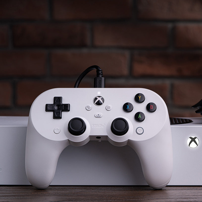 8BitDo Pro 2 Wired Controller for Xbox (Hall Effect joysticks) - Gamepad for Modern and Retro Gaming Setups