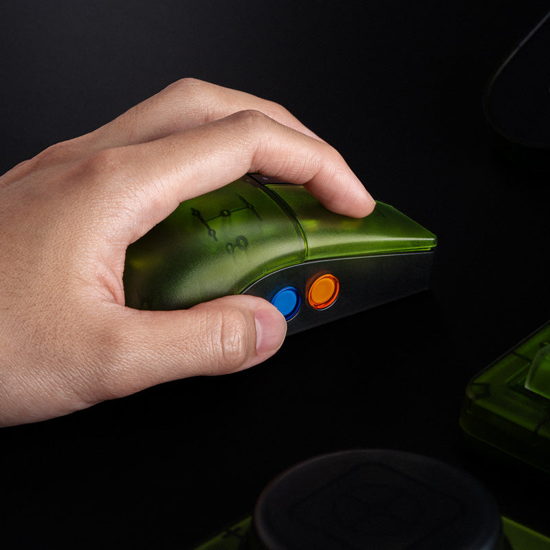 8BitDo Retro R8 Mouse - Xbox Edition - Desktop Mouse Collection with Distinctive Styling